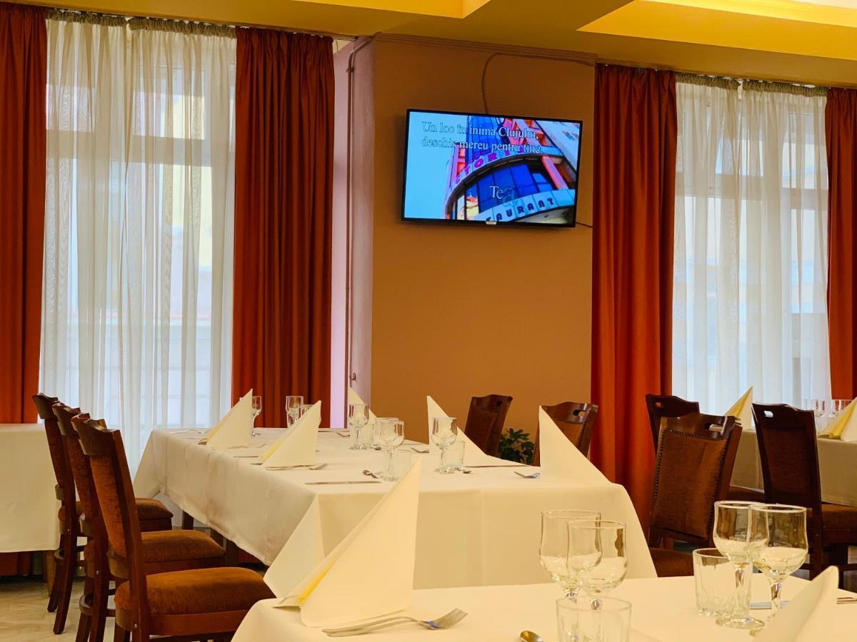 Hotel Victoria クルージュ＝ナポカ エクステリア 写真